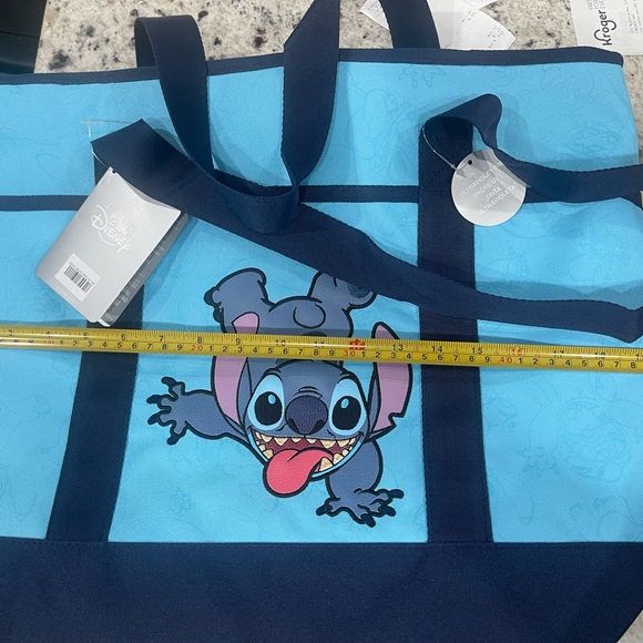 Disney’s Stitch Insulated Tote Bag. NWT - Picture 10 of 11